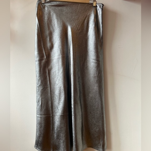 Steve Madden Metallic Gunmetal Midi Skirt NWT S - Picture 3 of 6